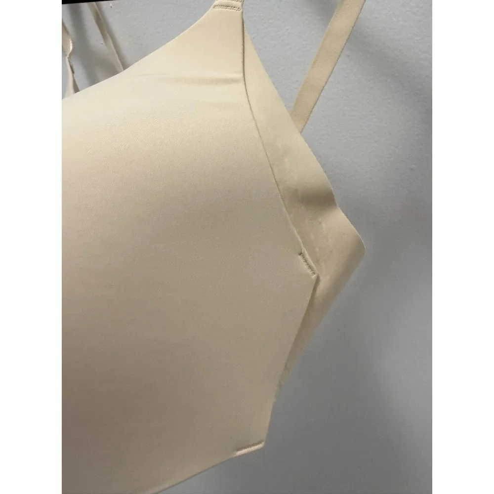 Knix Wingwoman Countour Bra Beige Nude Wireless Multi-Way Seamless Size 8 Medium